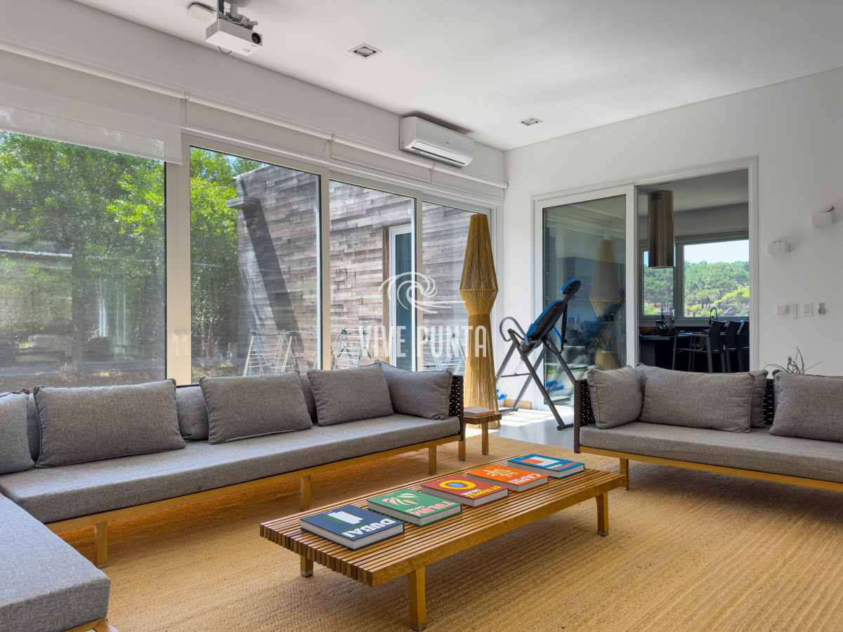 Casa ID.862 - Venta casa 4 dormitorios en exclusivo Barrio Privado Laguna Escondida, José Ignacio