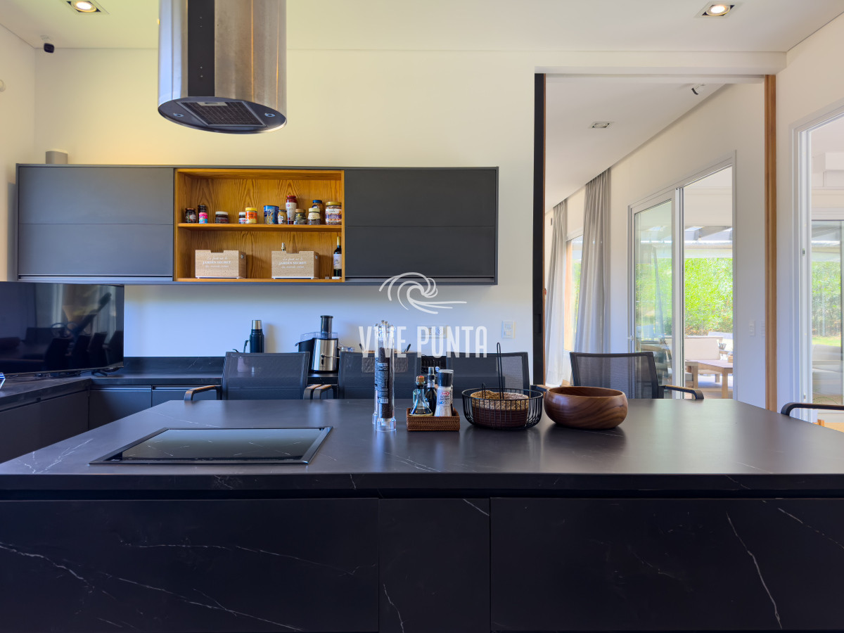 Casa ID.862 - Venta casa 4 dormitorios en exclusivo Barrio Privado Laguna Escondida, José Ignacio