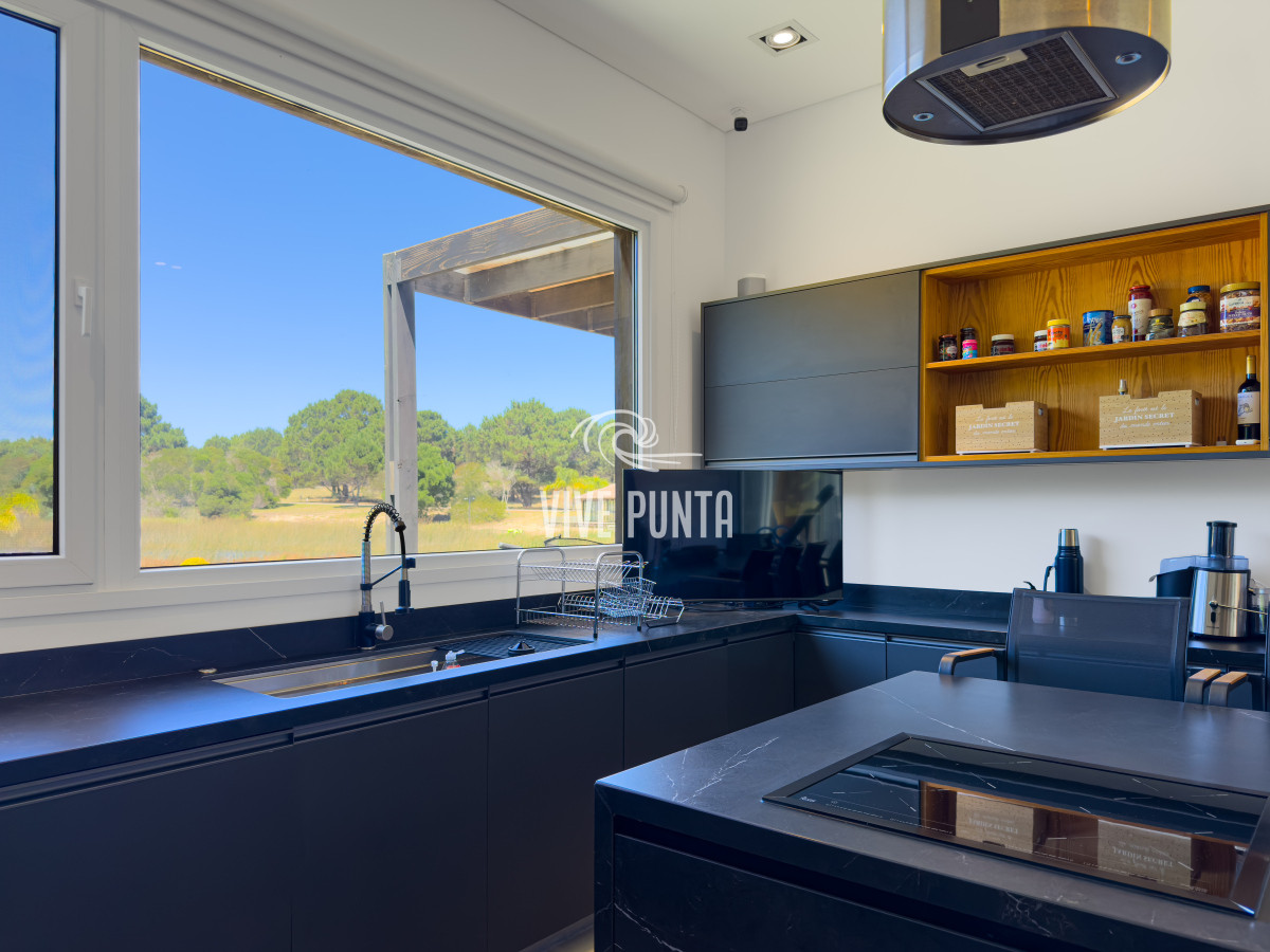 Casa ID.862 - Venta casa 4 dormitorios en exclusivo Barrio Privado Laguna Escondida, José Ignacio