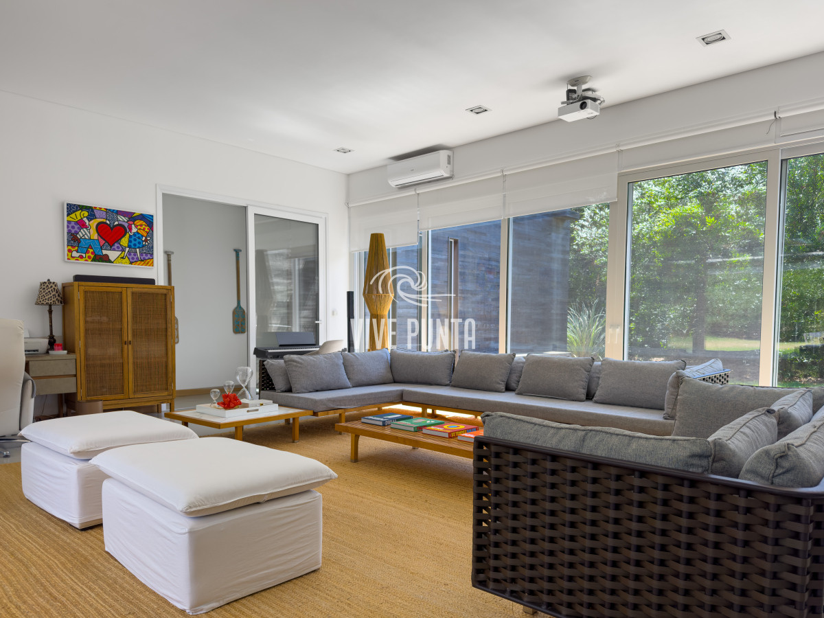 Casa ID.862 - Venta casa 4 dormitorios en exclusivo Barrio Privado Laguna Escondida, José Ignacio