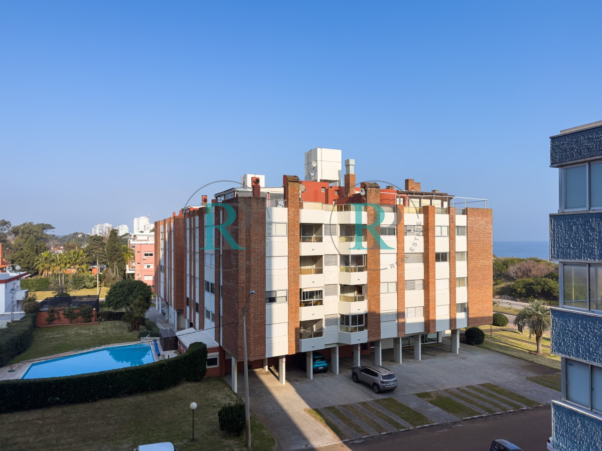 Apartamento ID.1554 - Venta apartamento  1 dormitorio reciclado en Playa Mansa, Punta del Este