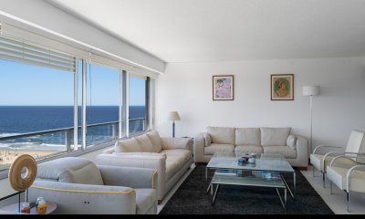 Venta apartamento  3 dormitorios en Playa Brava, Punta del Este