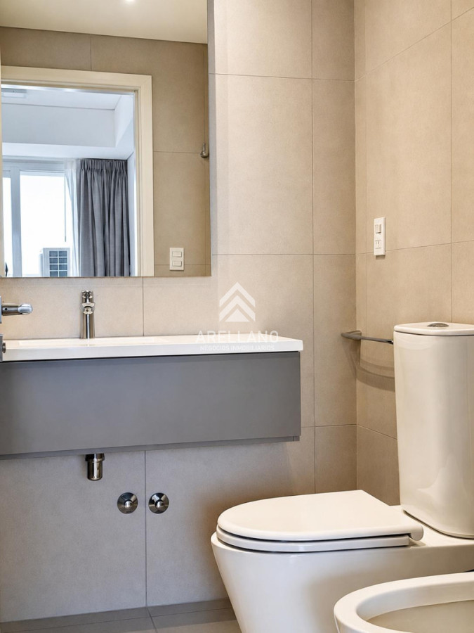 Apartamento ID.6354 - Venta apartamento 4 dormitorios  en suite en Le Parc III, Playa Brava Punta del Este.