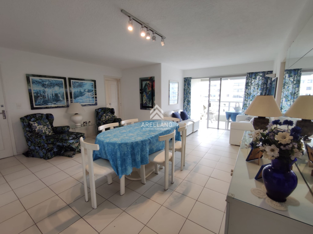 Apartamento ID.2868 - Venta apartamento 3 dormitorios en Roosevelt , Punta del Este 