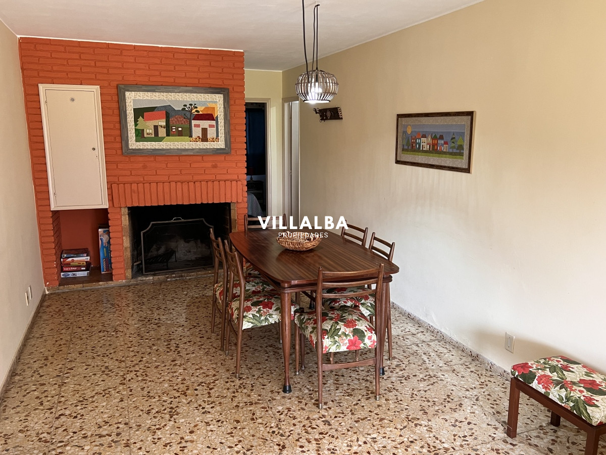 Apartamento ID.2301 - Venta apartamento 3 dormtiorios en Playa Mansa