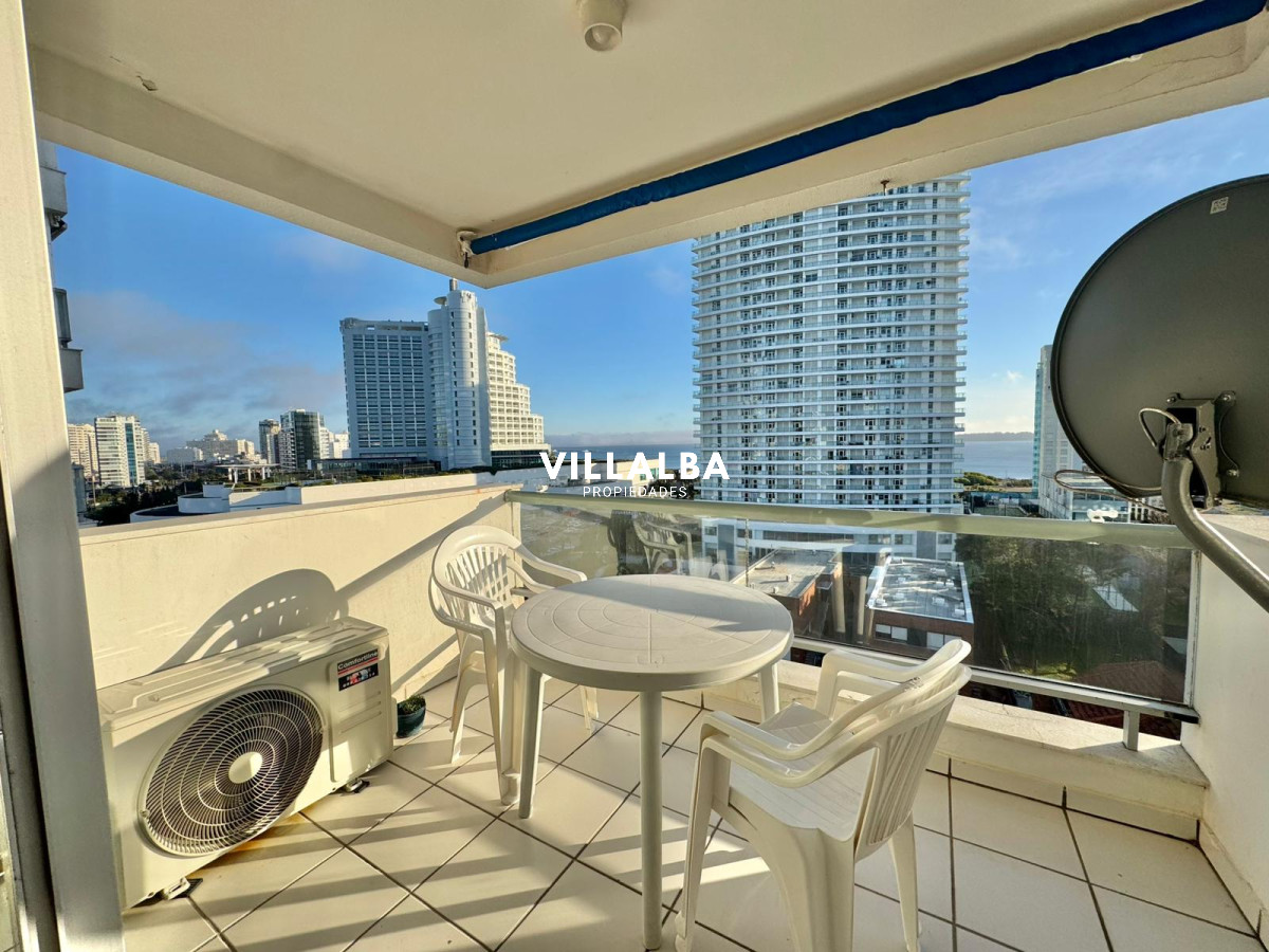 Apartamento ID.3817 - Venta apartamento 2 dormitorios en Playa Mansa, Punta del Este 