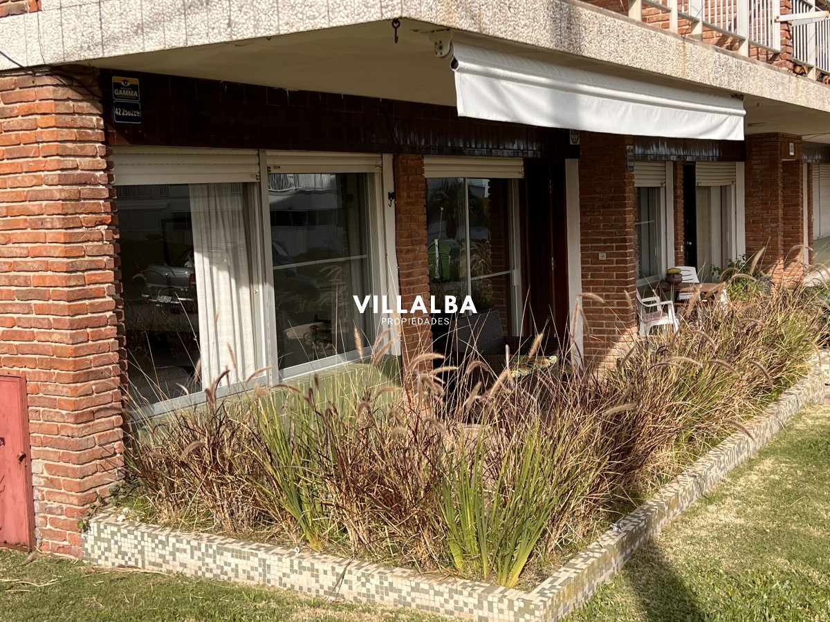 Apartamento ID.2301 - Venta apartamento 3 dormtiorios en Playa Mansa