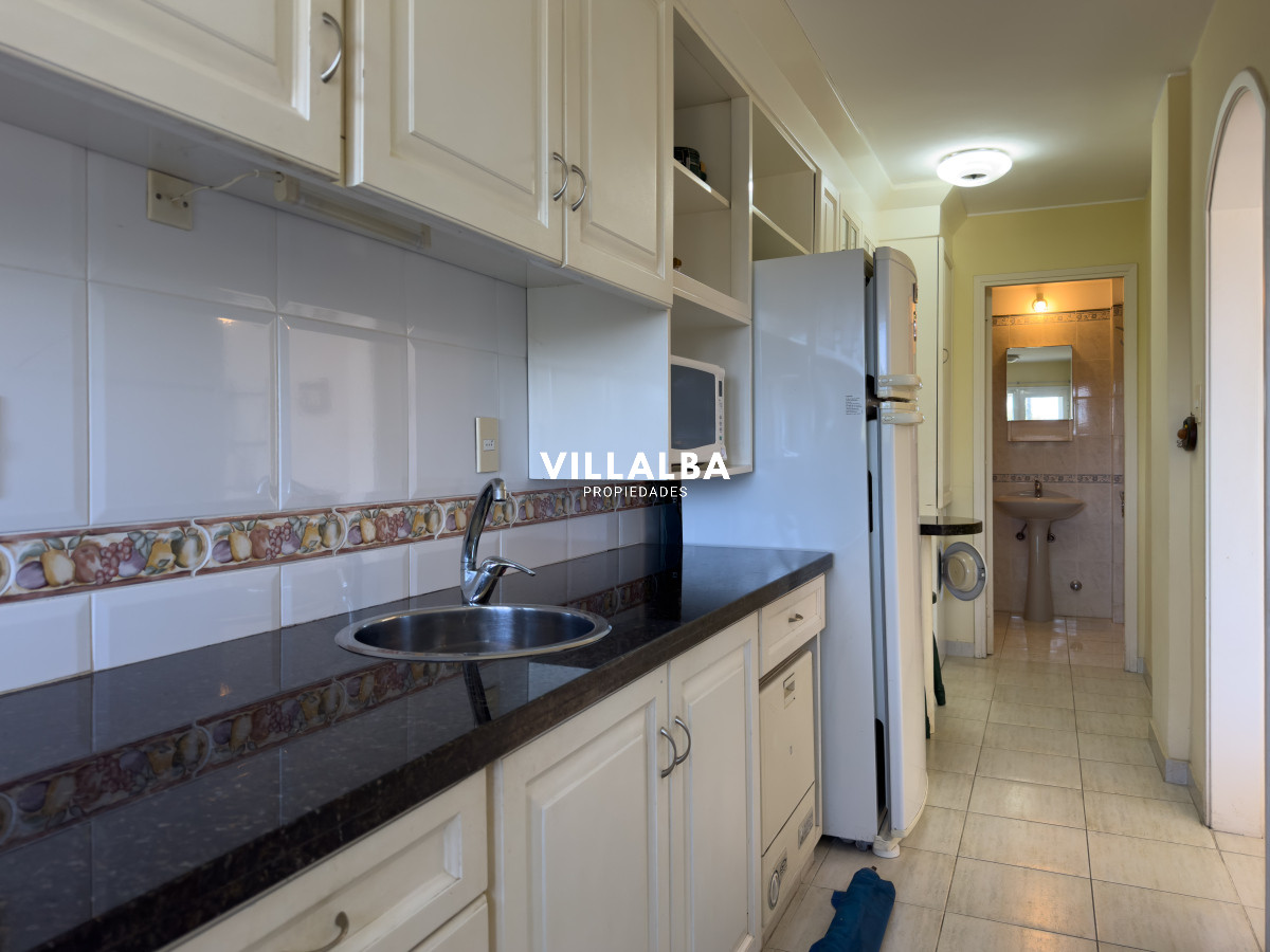 Apartamento ID.3770 - Venta apartamento 2 dormitorios en Playa Mansa, Punta del Este 