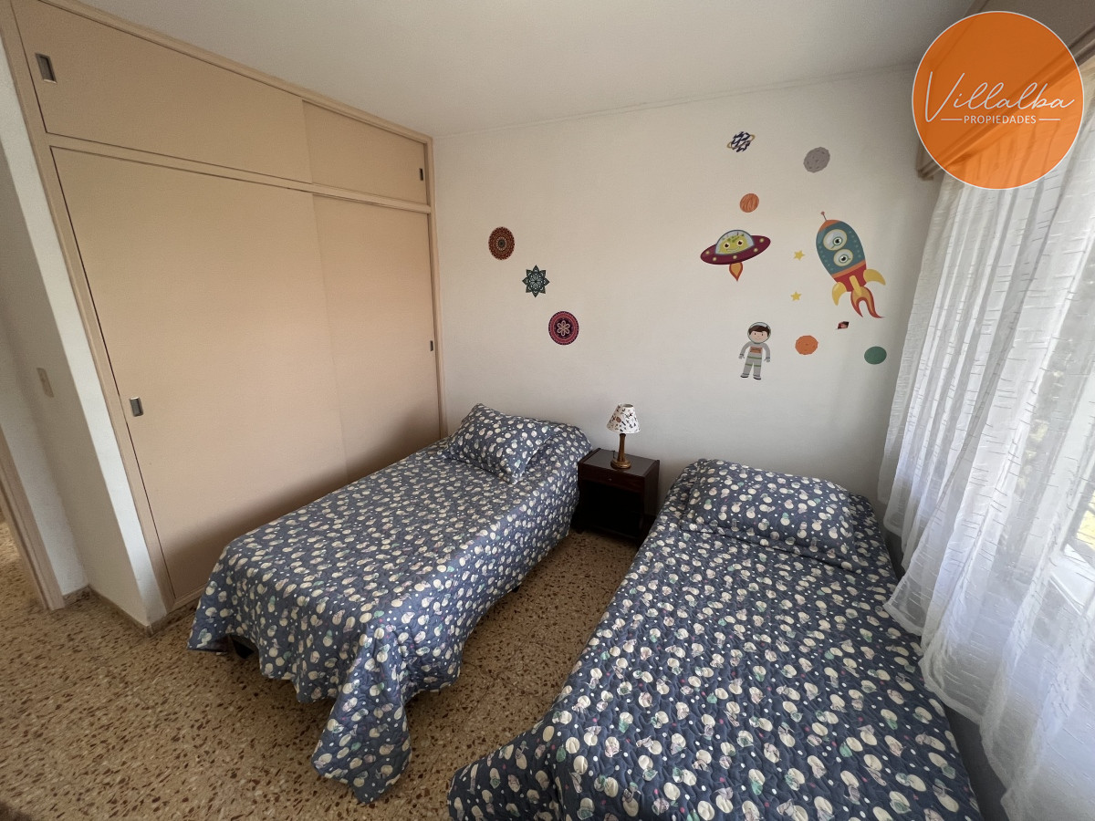 Apartamento ID.2301 - Venta apartamento 3 dormtiorios en Playa Mansa