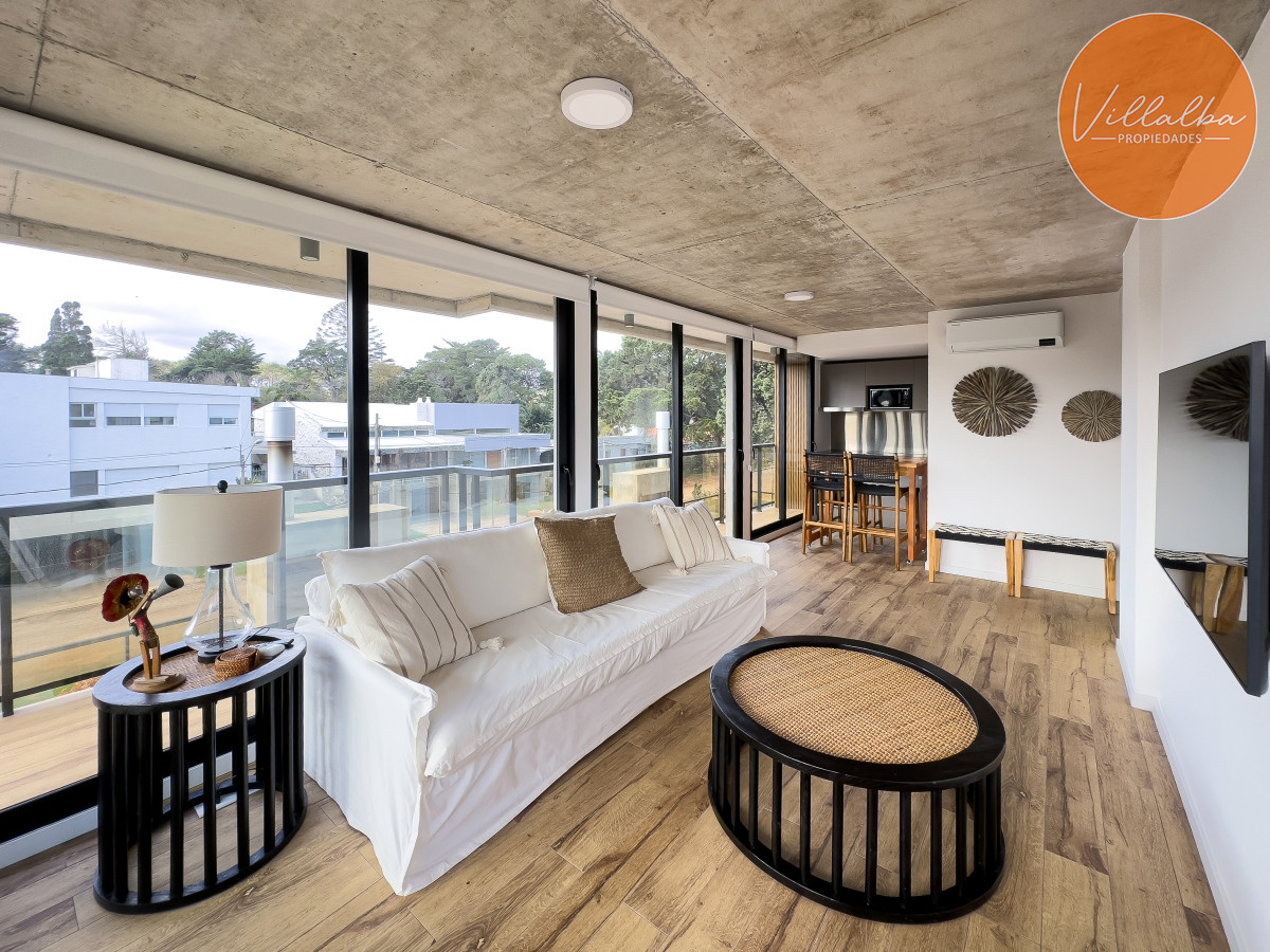 Apartamento ID.3091 - Venta apartamento 2 dormitorios en Playa Mansa, Punta del Este 