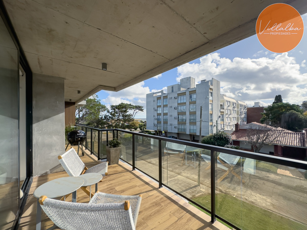 Apartamento ID.3091 - Venta apartamento 2 dormitorios en Playa Mansa, Punta del Este 