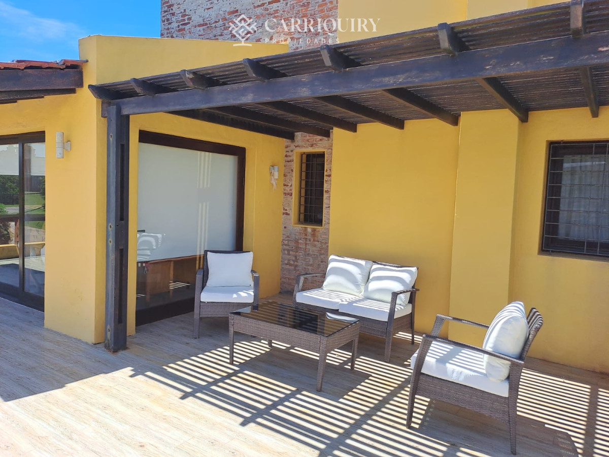 Casa ID.7464/Alquiler-casa-4-dormitorios-en-Manantiales- - Alquiler casa 3 dormitorios mas servicio en Manantiales 