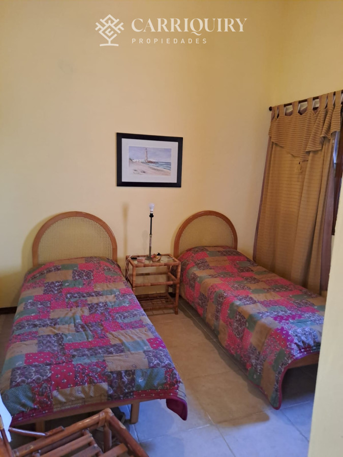 Casa ID.7464/Alquiler-casa-4-dormitorios-en-Manantiales- - Alquiler casa 3 dormitorios mas servicio en Manantiales 