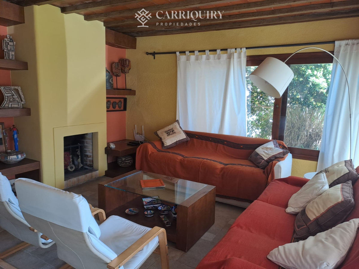 Casa ID.7464/Alquiler-casa-4-dormitorios-en-Manantiales- - Alquiler casa 3 dormitorios mas servicio en Manantiales 