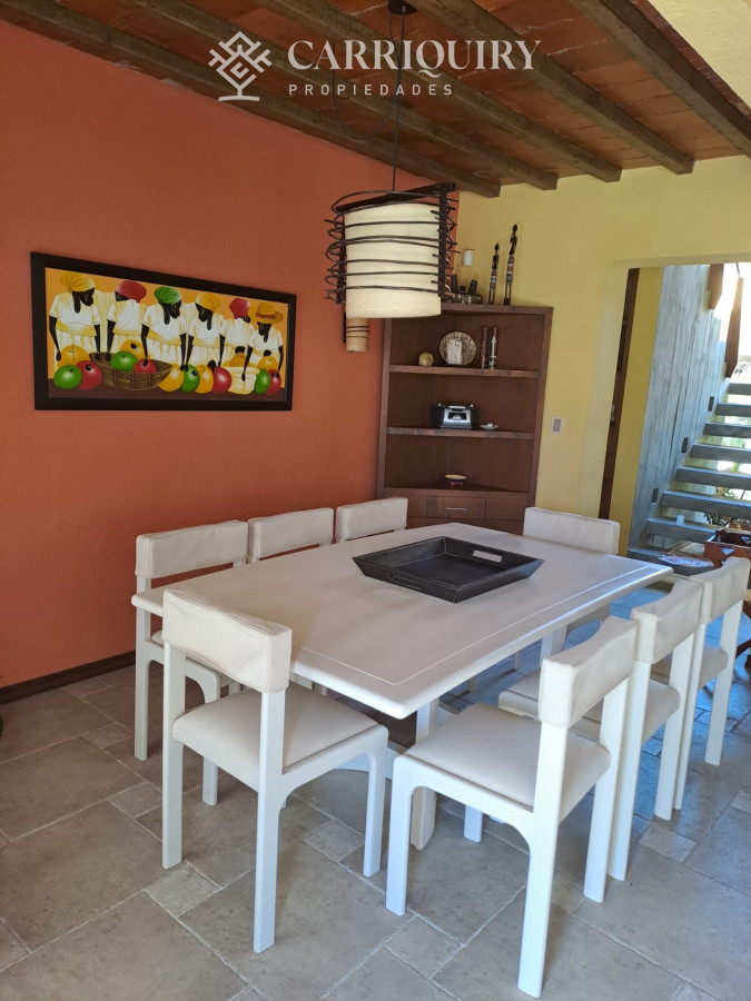 Casa ID.7464/Alquiler-casa-4-dormitorios-en-Manantiales- - Alquiler casa 3 dormitorios mas servicio en Manantiales 