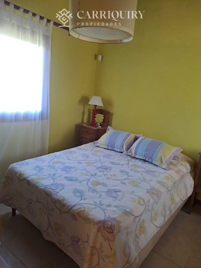 Casa ID.7464/Alquiler-casa-4-dormitorios-en-Manantiales- - Alquiler casa 3 dormitorios mas servicio en Manantiales 