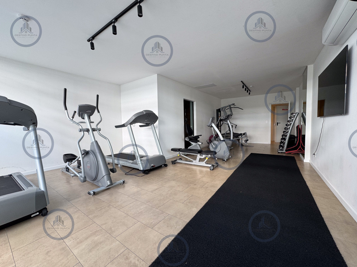 Apartamento ID.1149 - Apartamento 2 dormitorios en Playa Mansa, Punta del Este - Alquiler Anual