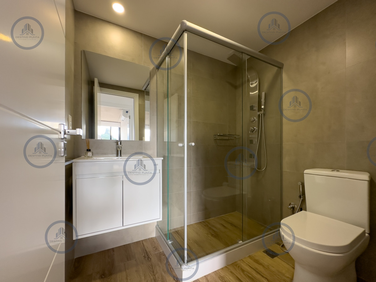 Apartamento ID.1149 - Apartamento 2 dormitorios en Playa Mansa, Punta del Este - Alquiler Anual