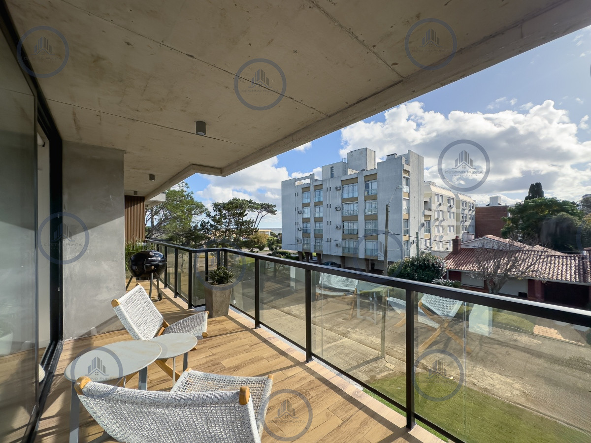 Apartamento ID.1149 - Apartamento 2 dormitorios en Playa Mansa, Punta del Este - Alquiler Anual