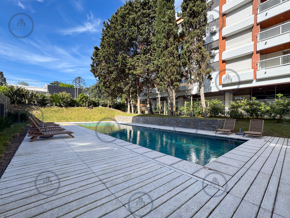 Apartamento ID.1149 - Apartamento 2 dormitorios en Playa Mansa, Punta del Este - Alquiler Anual