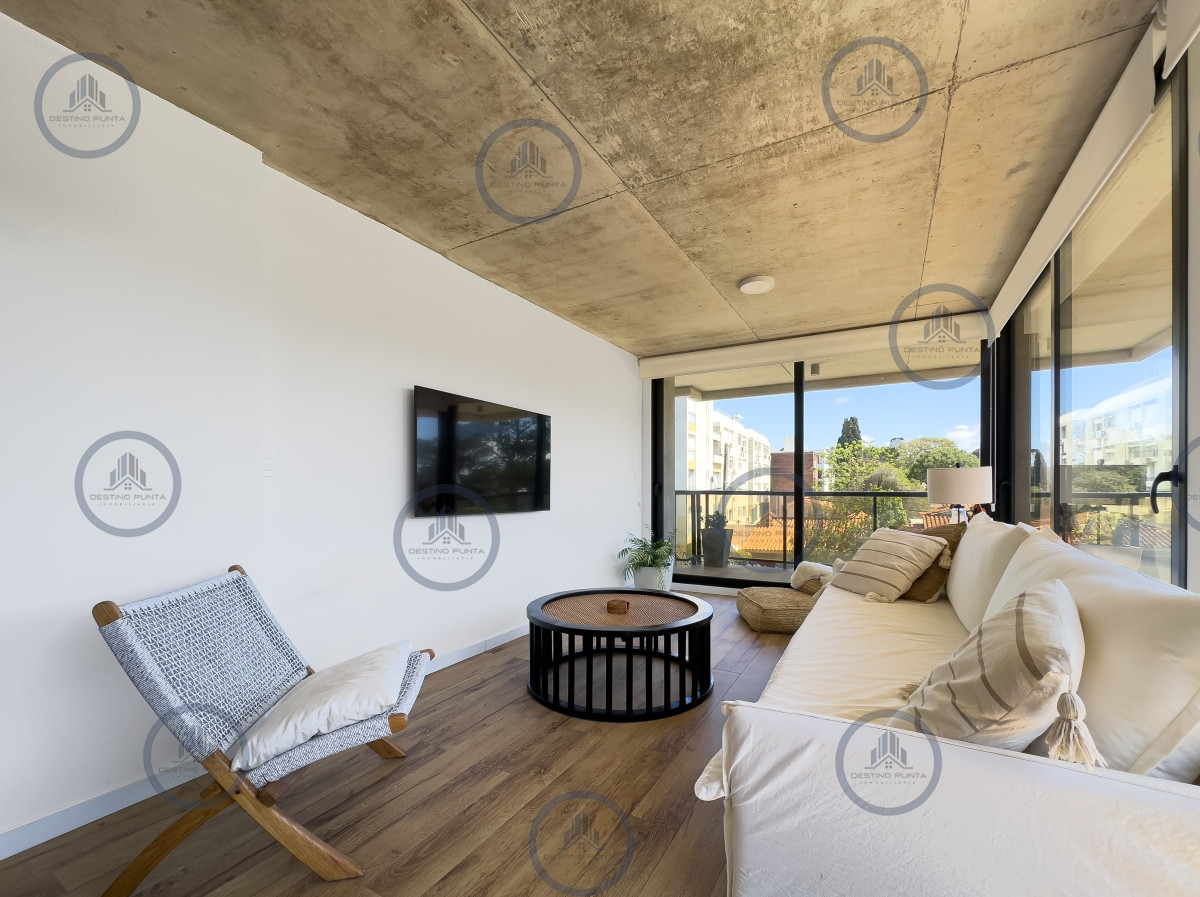 Apartamento ID.1149 - Apartamento 2 dormitorios en Playa Mansa, Punta del Este - Alquiler Anual