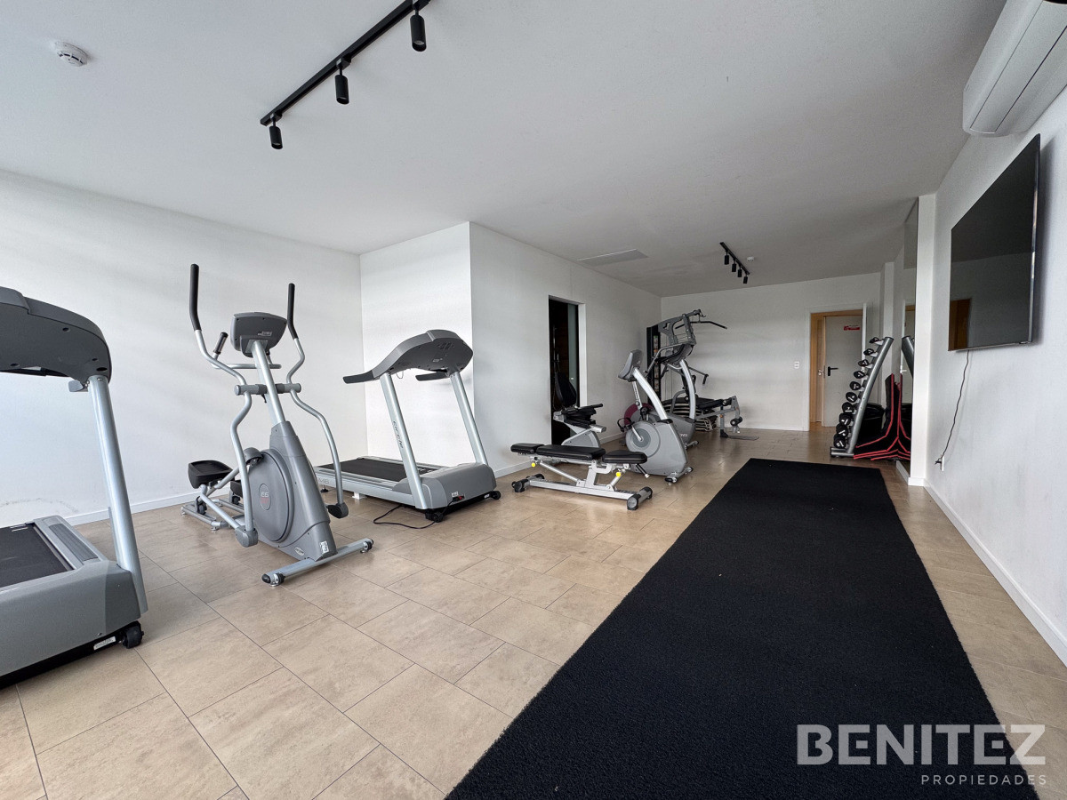 Apartamento ID.9641 - Venta apartamento 2 dormitorios en Playa Mansa, Punta del Este 