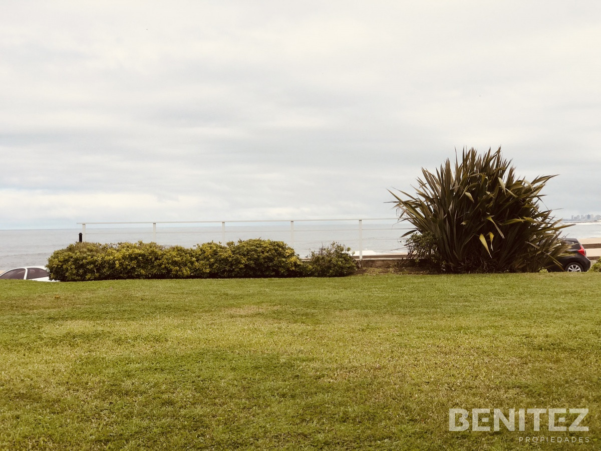 Apartamento ID.9657 - Venta apartamento en Manantiales, 4 dormitoriosen suite