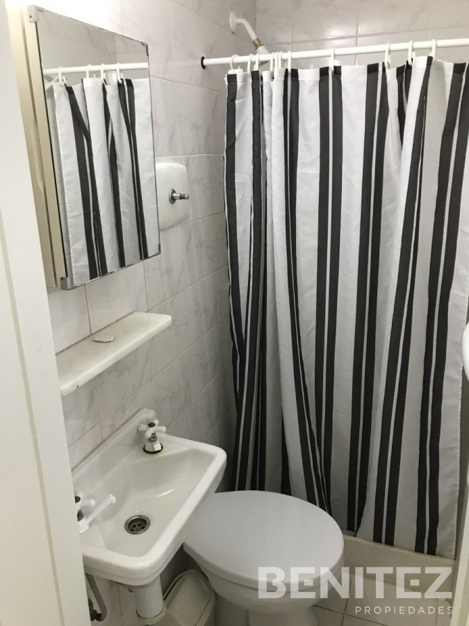 Apartamento ID.9656 - Venta apartamento en Manantiales 3 dormitorios  mas dependencia de servicio 
