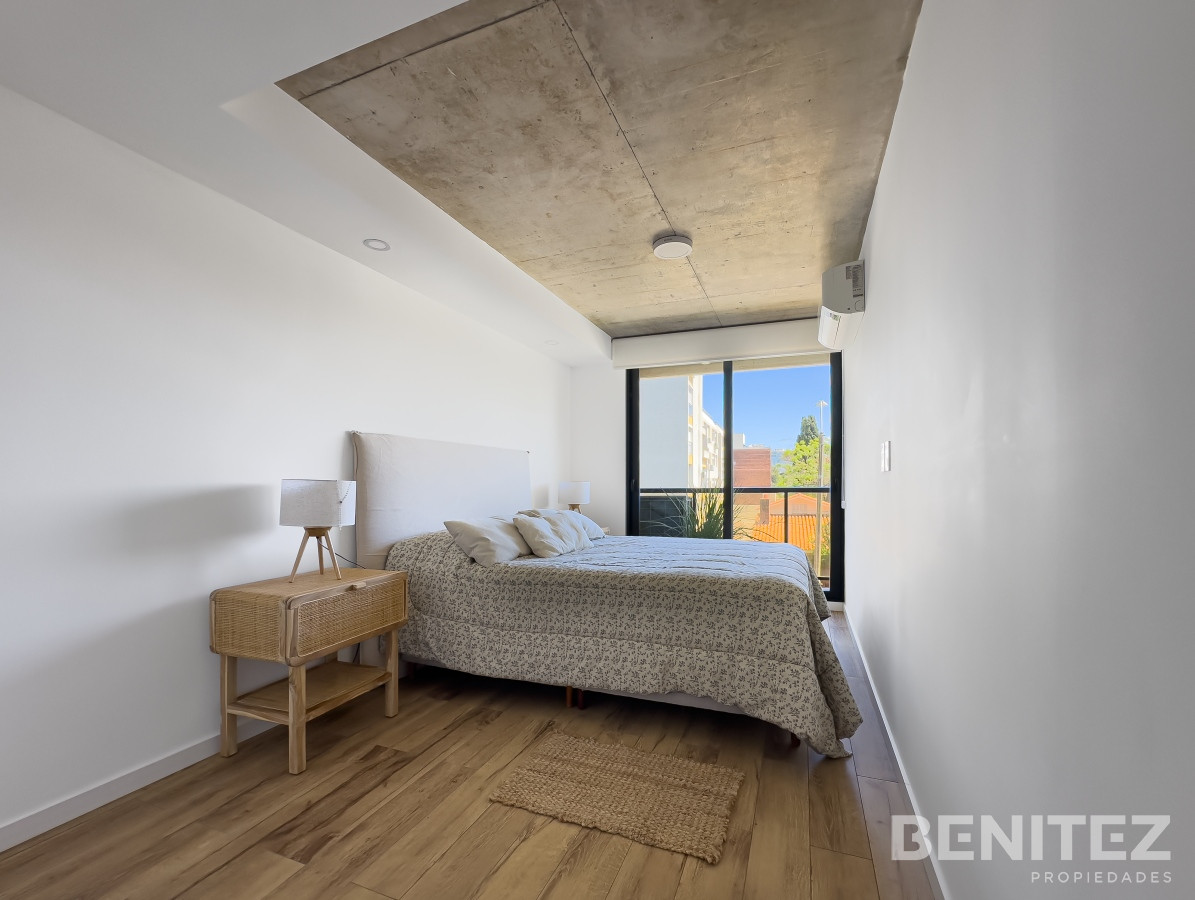 Apartamento ID.9641 - Venta apartamento 2 dormitorios en Playa Mansa, Punta del Este 