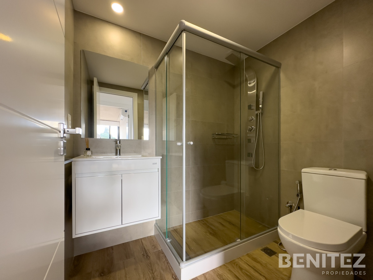 Apartamento ID.9641 - Venta apartamento 2 dormitorios en Playa Mansa, Punta del Este 