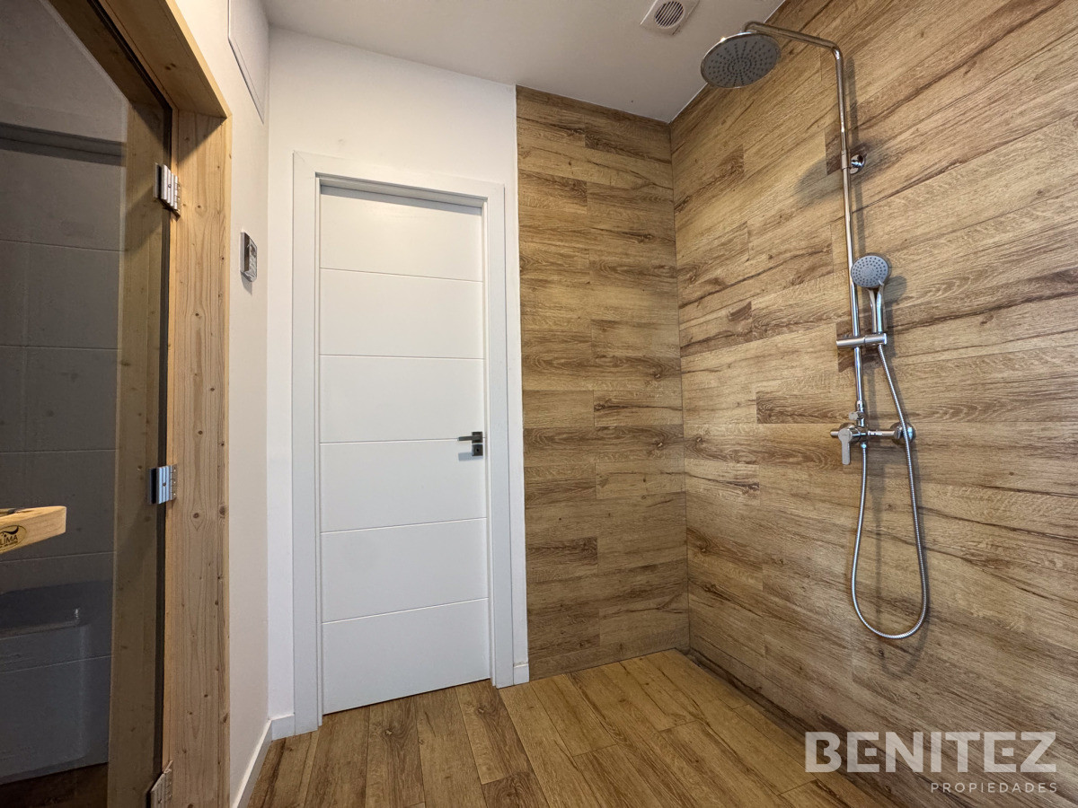 Apartamento ID.9641 - Venta apartamento 2 dormitorios en Playa Mansa, Punta del Este 