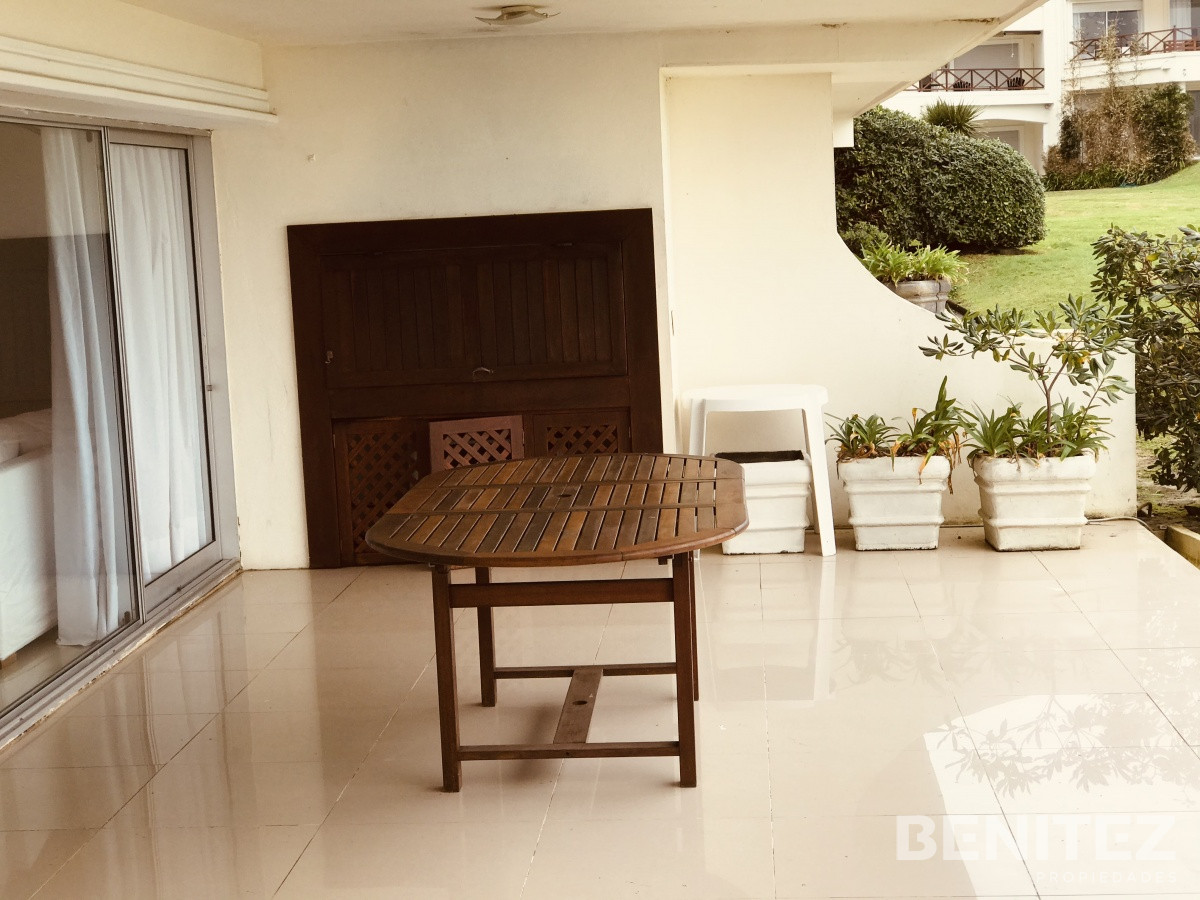 Apartamento ID.9657 - Venta apartamento en Manantiales, 4 dormitoriosen suite