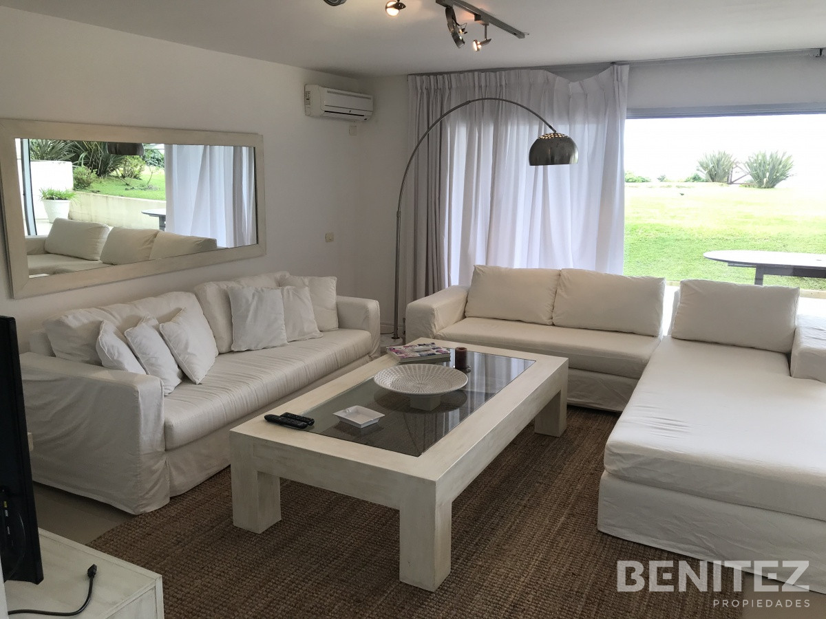 Apartamento ID.9657 - Venta apartamento en Manantiales, 4 dormitoriosen suite