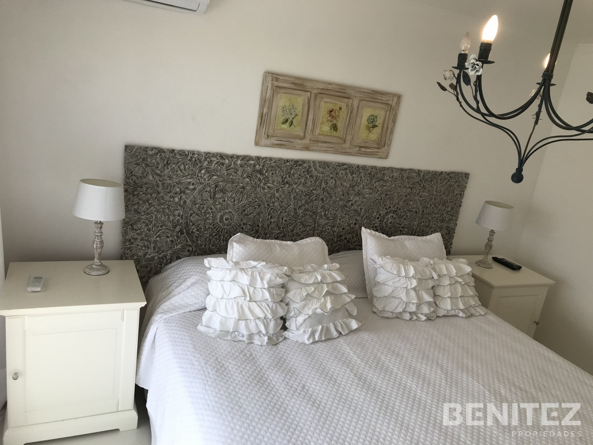 Apartamento ID.9656 - Venta apartamento en Manantiales 3 dormitorios  mas dependencia de servicio 