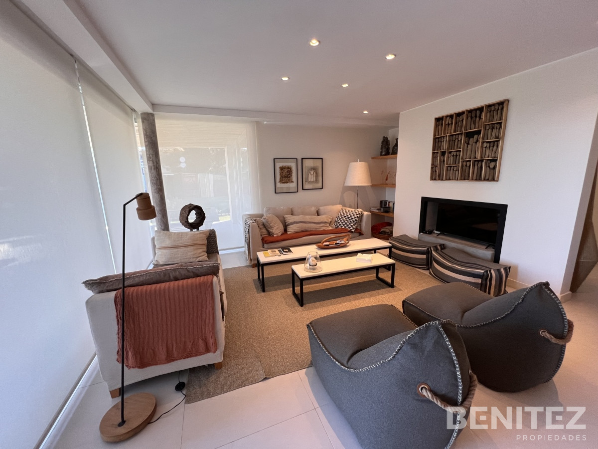 Apartamento ID.9653 - Alquiler apartamento 3 dormitorios en Manantiales 