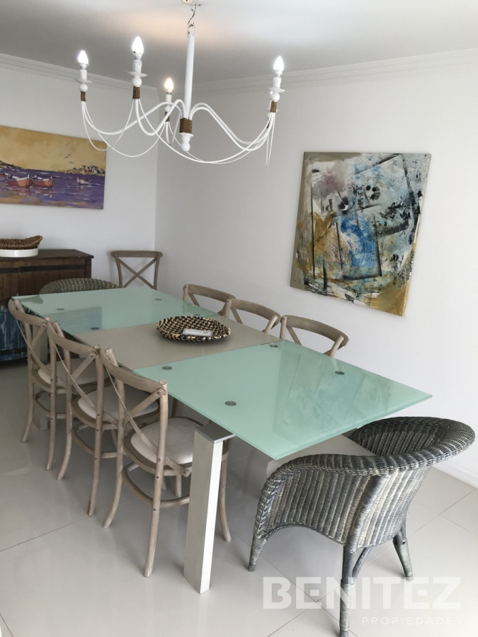 Apartamento ID.9656 - Venta apartamento en Manantiales 3 dormitorios  mas dependencia de servicio 