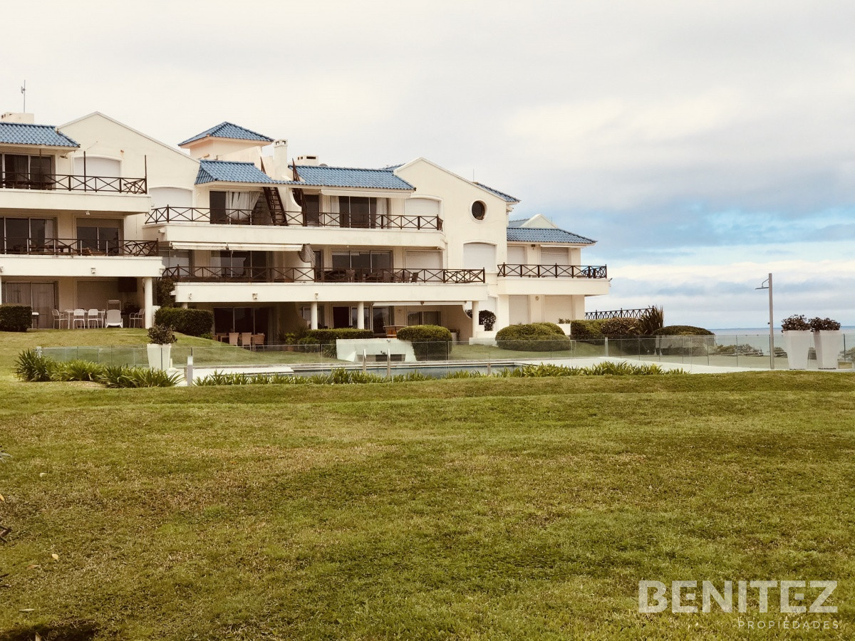 Apartamento ID.9657 - Venta apartamento en Manantiales, 4 dormitoriosen suite