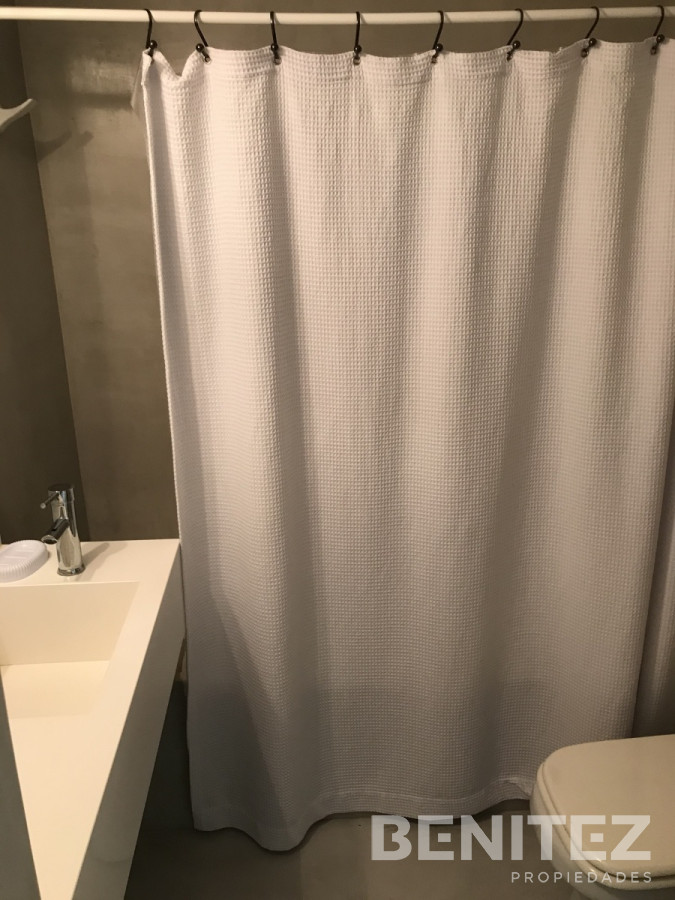 Apartamento ID.9656 - Venta apartamento en Manantiales 3 dormitorios  mas dependencia de servicio 