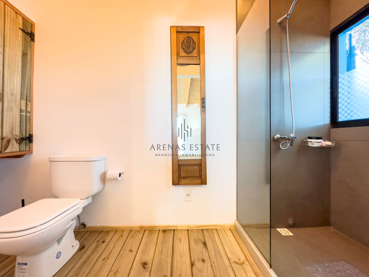 Casa ID.2975 - Alquiler  casa  en Manantiales,  3 dormitorios con piscina climatizada 