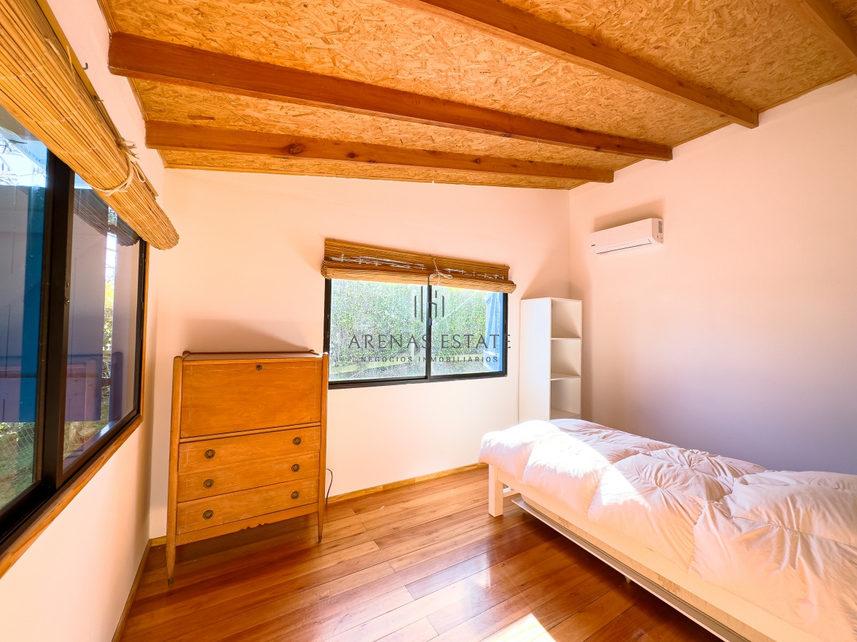 Casa ID.2975 - Alquiler  casa  en Manantiales,  3 dormitorios con piscina climatizada 