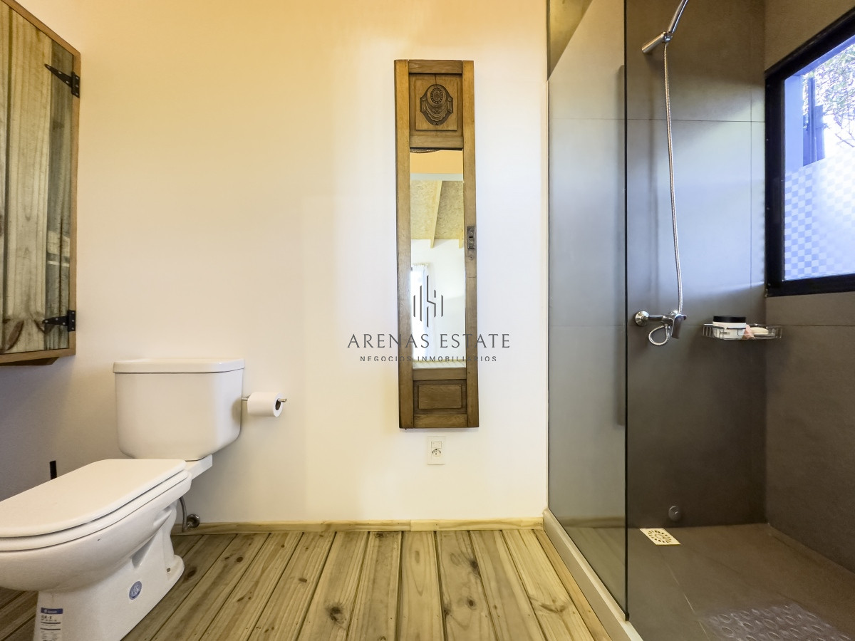 Casa ID.2975 - Alquiler  casa  en Manantiales,  3 dormitorios con piscina climatizada 