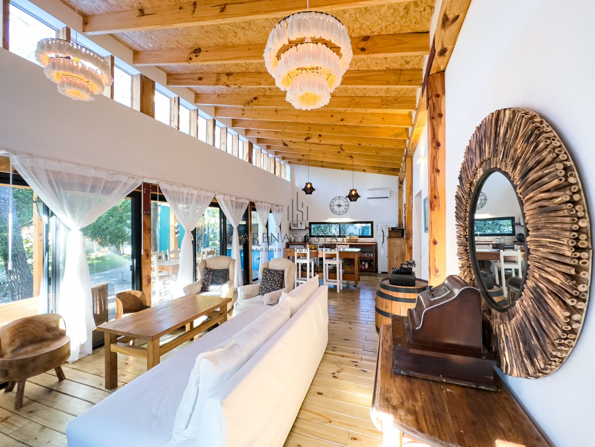 Casa ID.2975 - Alquiler  casa  en Manantiales,  3 dormitorios con piscina climatizada 