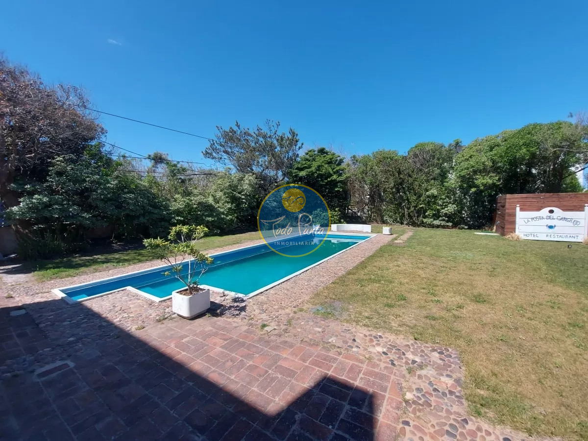casa en la barra 4 dormitorios piscina a metros del agua  - tdp7341c