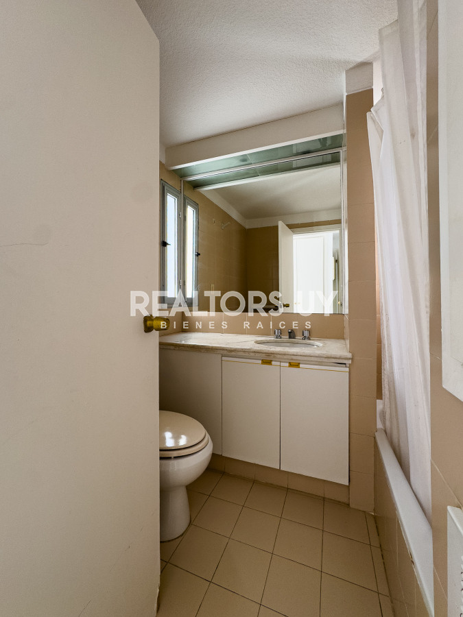 Apartamento ID.562 - Venta apartamento en Playa Brava, 2 dormitorios 