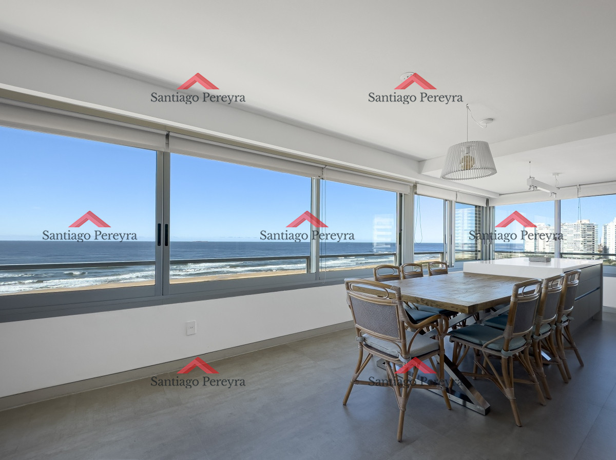 Apartamento ID.15912 - Venta apartamento 4 dormitorio en  Playa Brava frente al mar