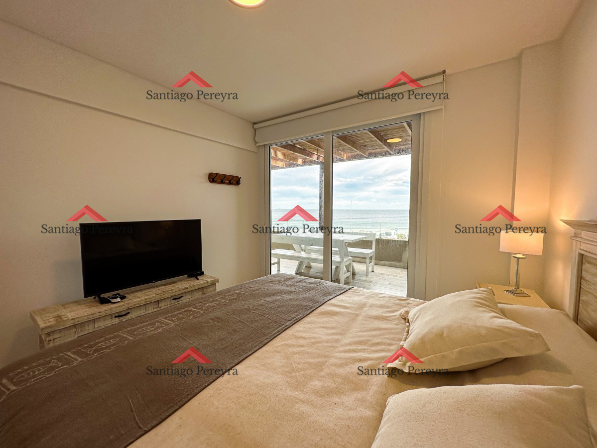 Apartamento ID.8862 - Venta apartamento frente al mar en La Barra de 4 dormitorios
