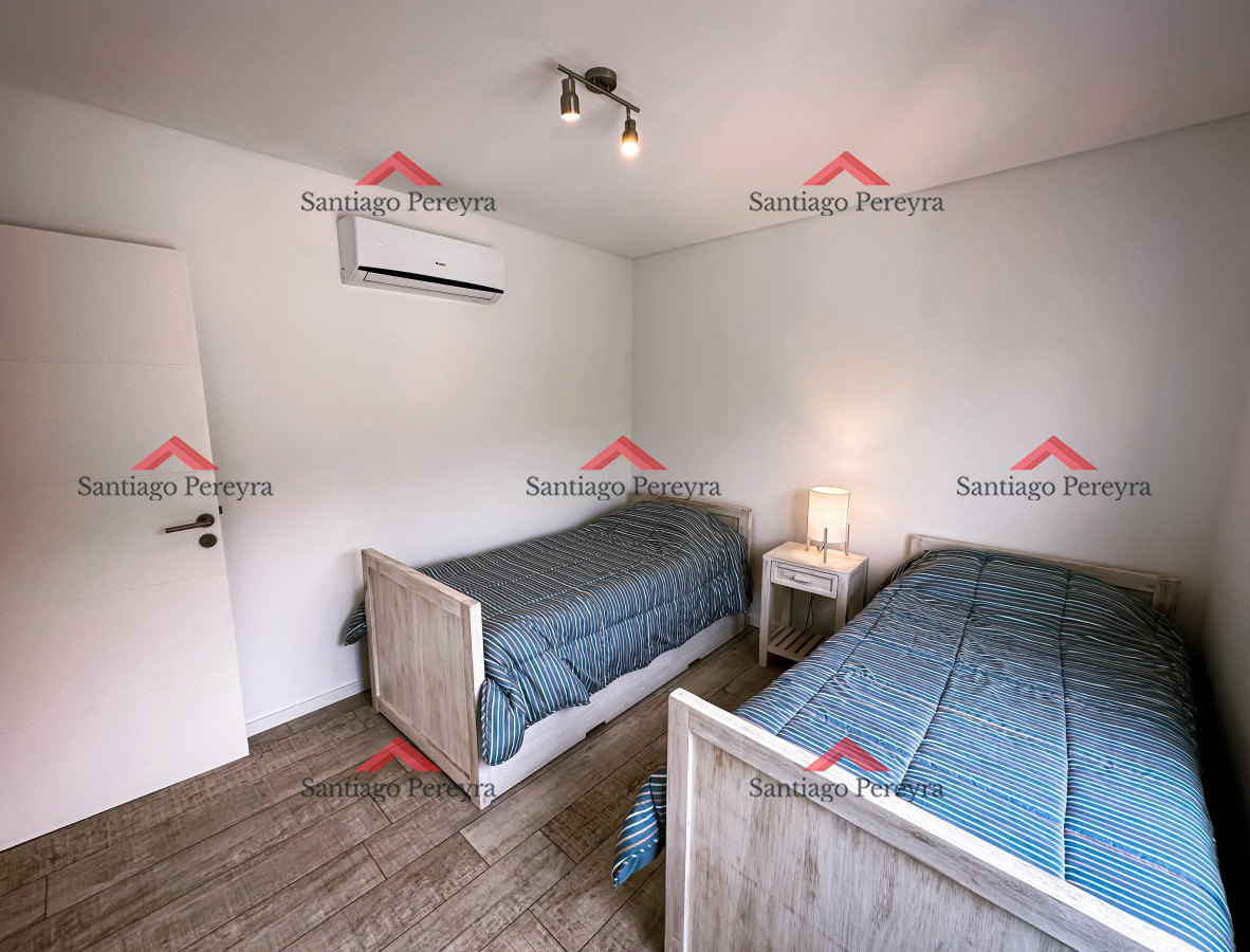 Apartamento ID.8862 - Venta apartamento frente al mar en La Barra de 4 dormitorios