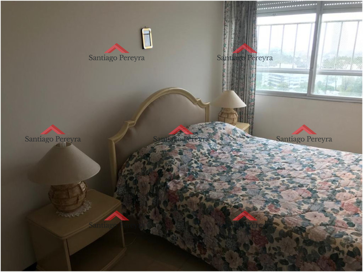 Apartamento ID.6851 - Venta apartamento de 3 dormitorios en Roosevelt 
