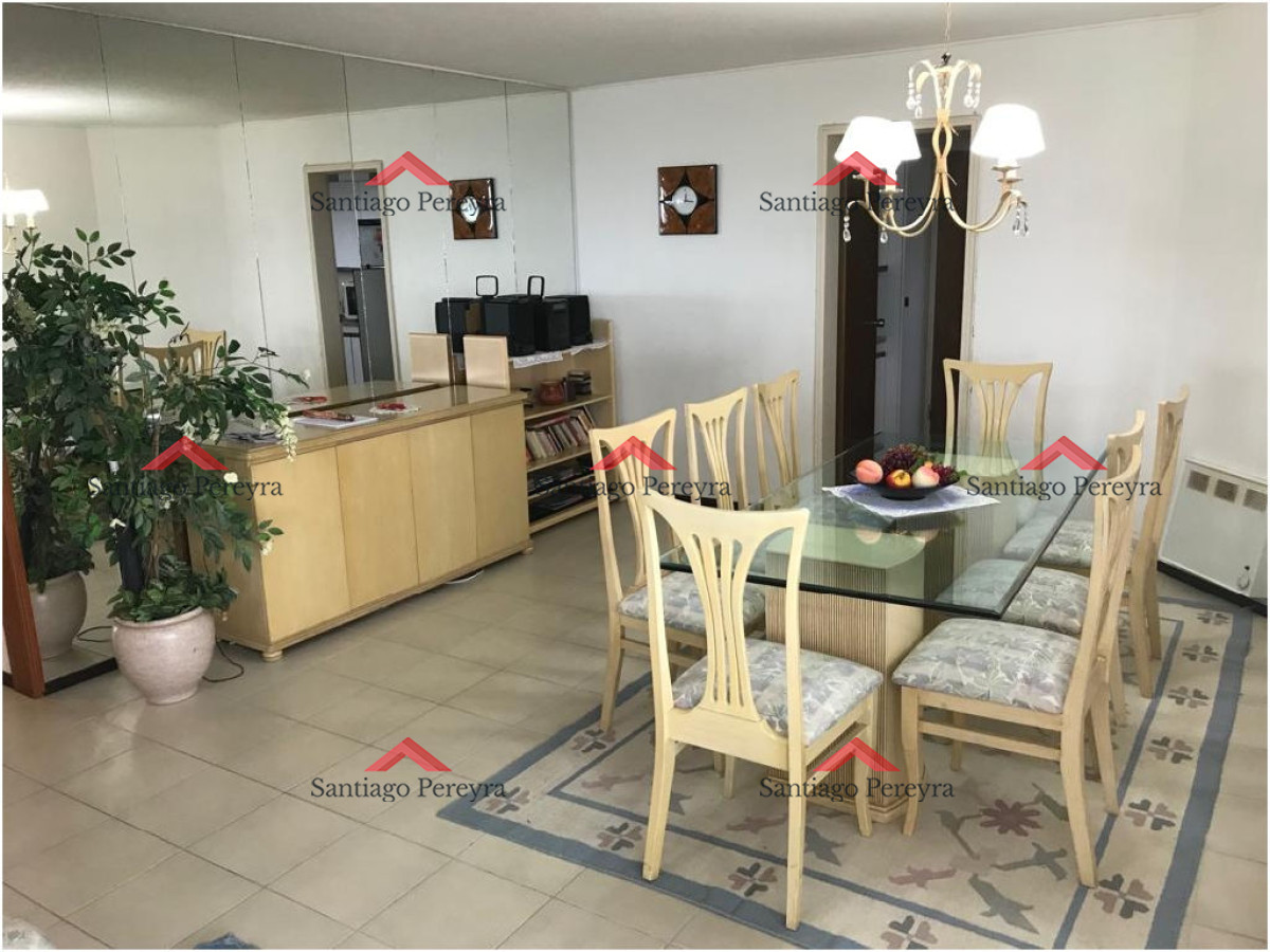 Apartamento ID.6851 - Venta apartamento de 3 dormitorios en Roosevelt 