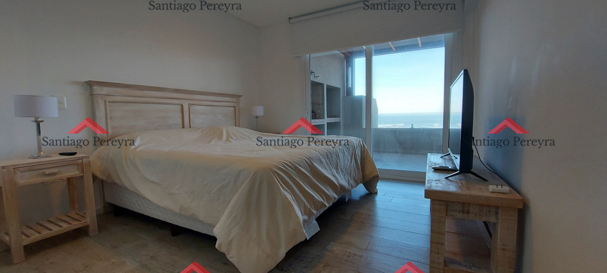 Apartamento ID.8860 - Venta apartamento en la Barra frente al mar  2 dormitorios 